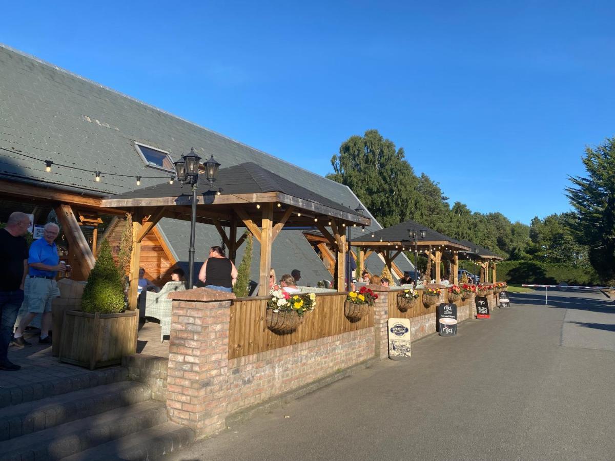 Teviotdale Lodge At Lilliardsedge Holiday Park Jedburgh Eksteriør bilde