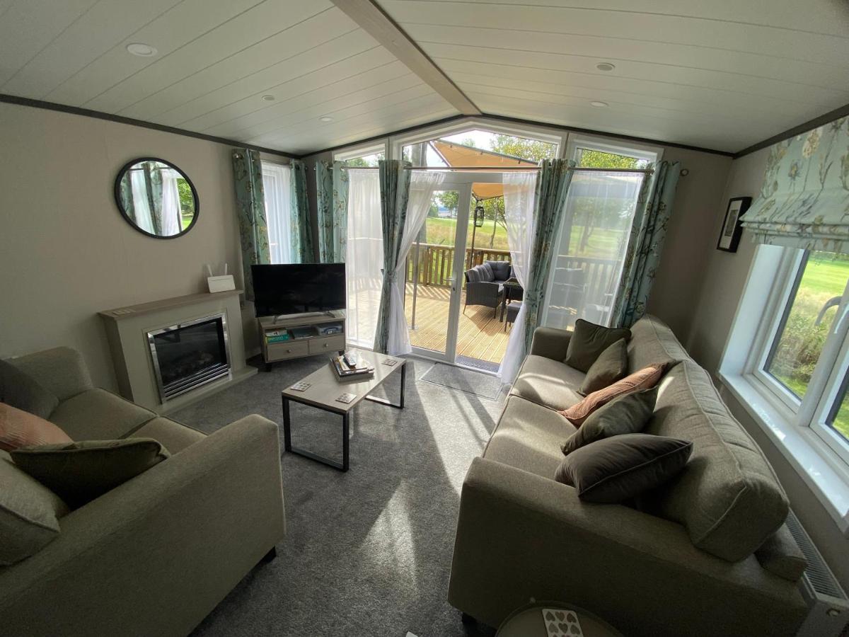 Teviotdale Lodge At Lilliardsedge Holiday Park Jedburgh Eksteriør bilde